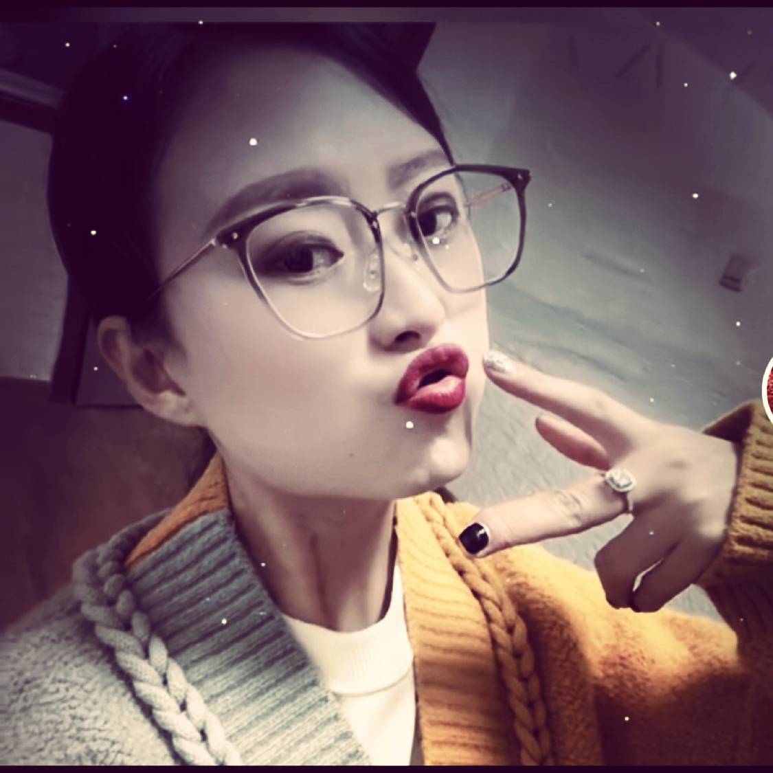 微笑舒服的照片