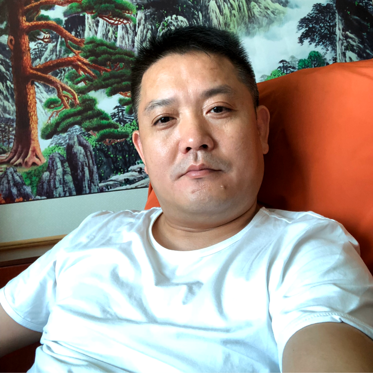 周囯城的照片