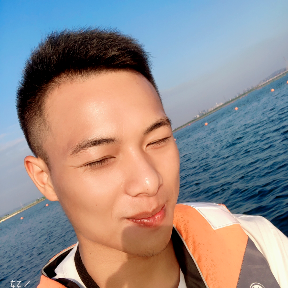 叼头PLAY的照片