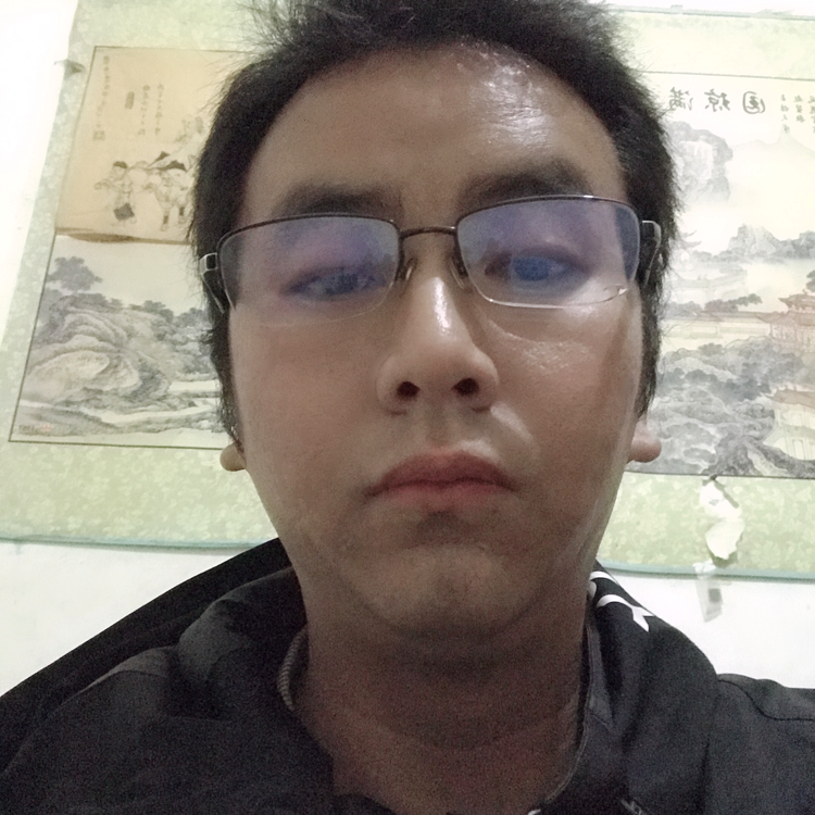 锦瑟泪了妖娆的照片