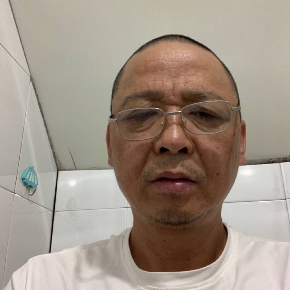 潇洒邂逅女王的照片
