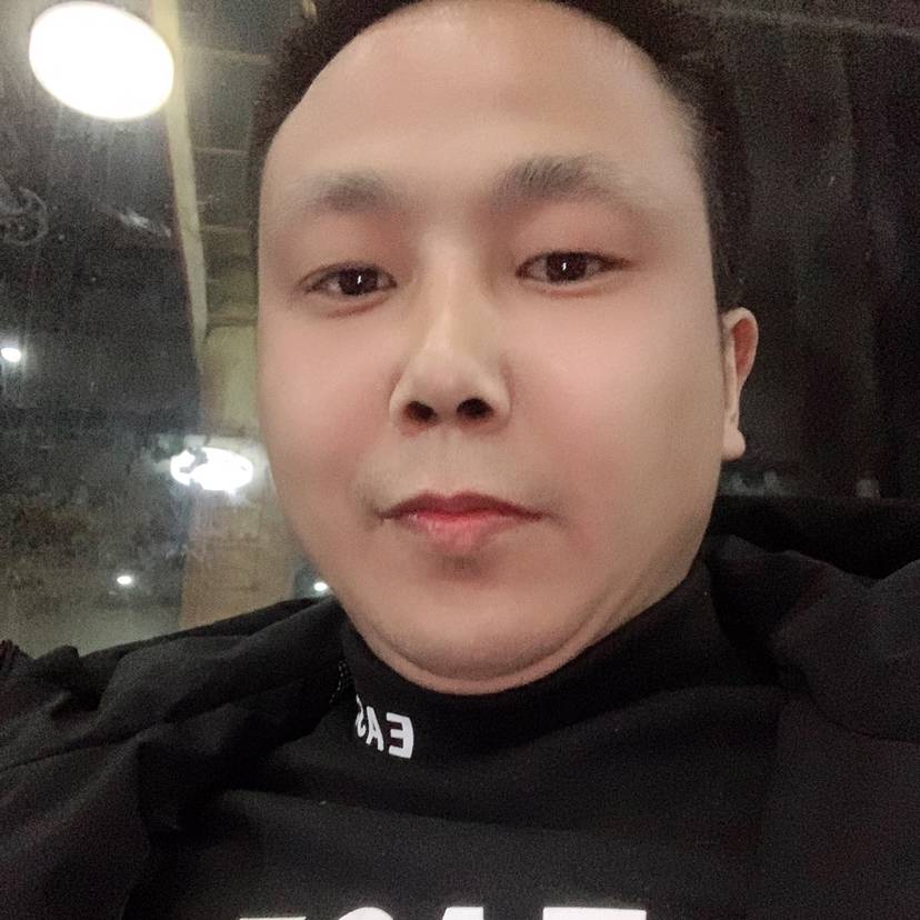 忧虑凝眸金鱼的照片