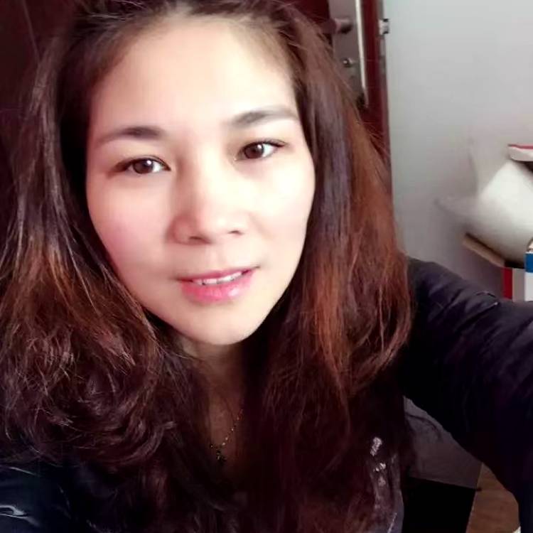 自由飞翔的照片