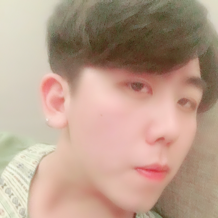 A路易的照片