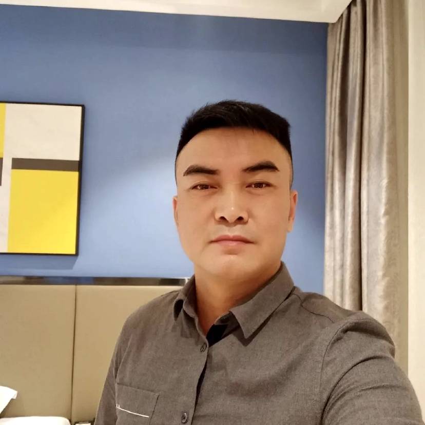 海上升明月的照片