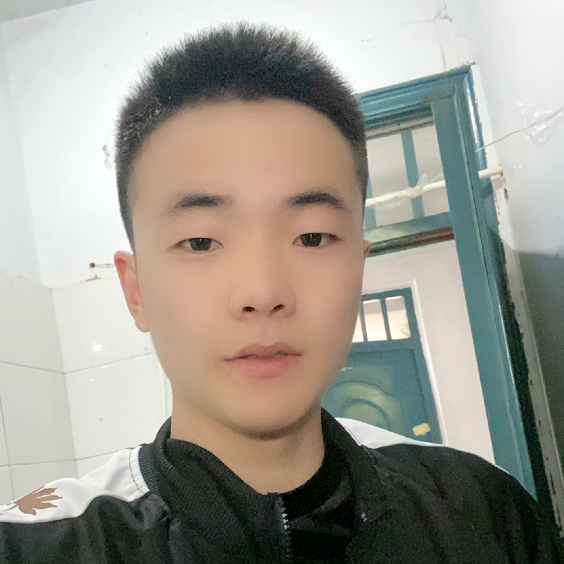 欠你的等待航空的照片