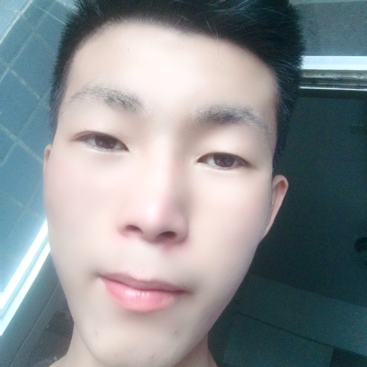 凉笙就耍酷的照片
