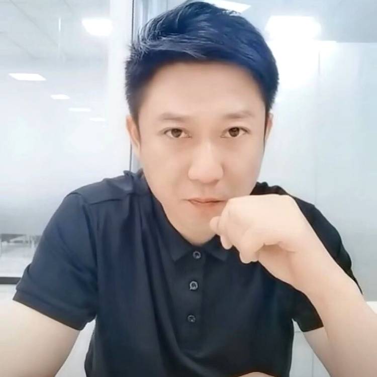 陈尘臣的照片