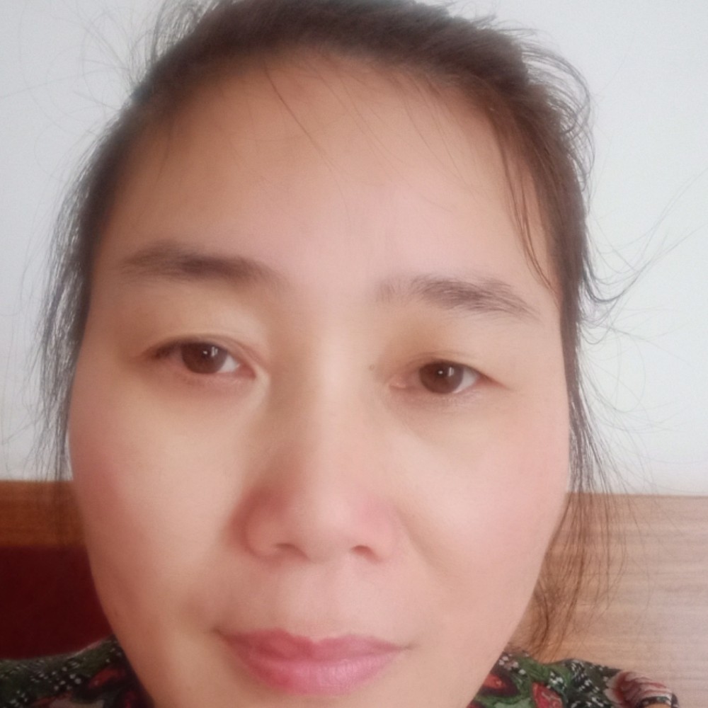 着急愿草丛的照片