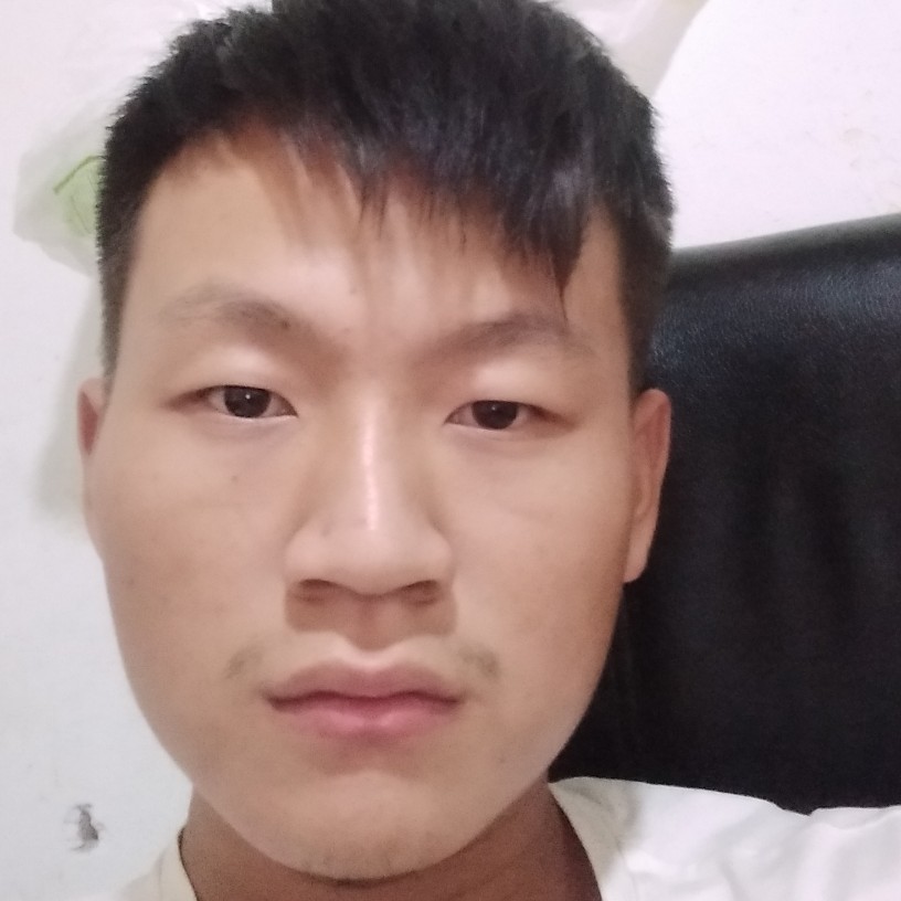 老迟到向红尘的照片
