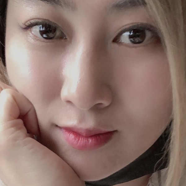 早晨深拥彩色的照片