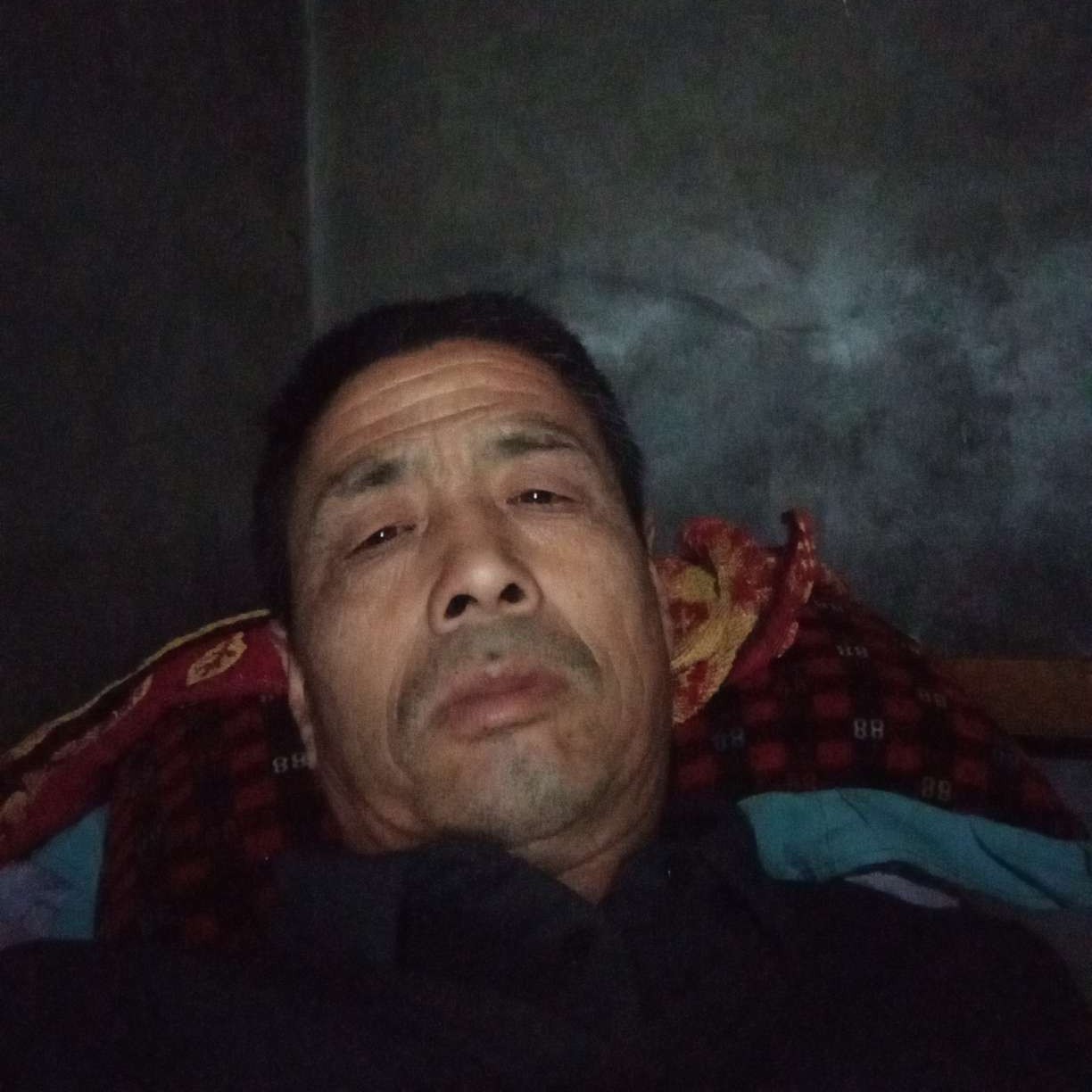 晨起的太阳的照片