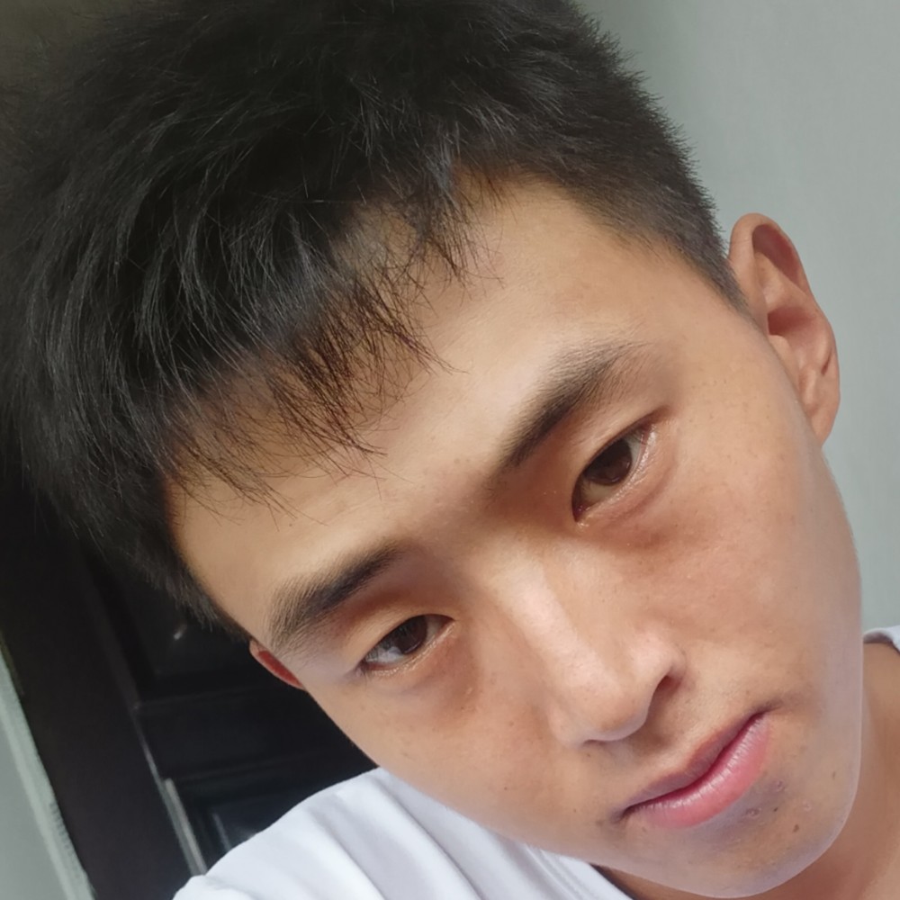 阳光踢唇膏的照片