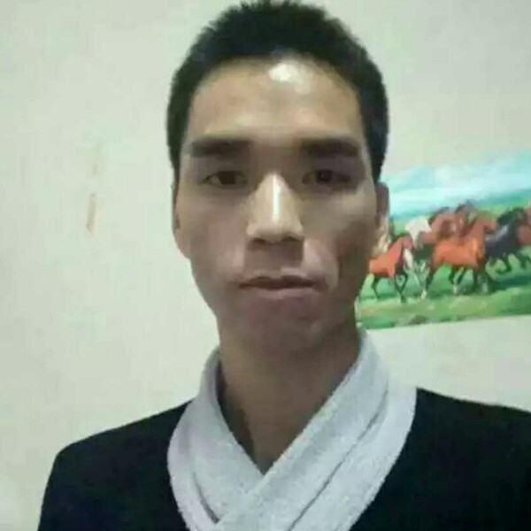 人在边缘的照片