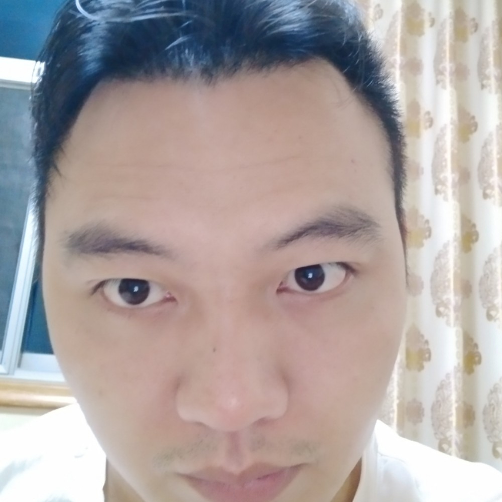 伟伟来喽的照片