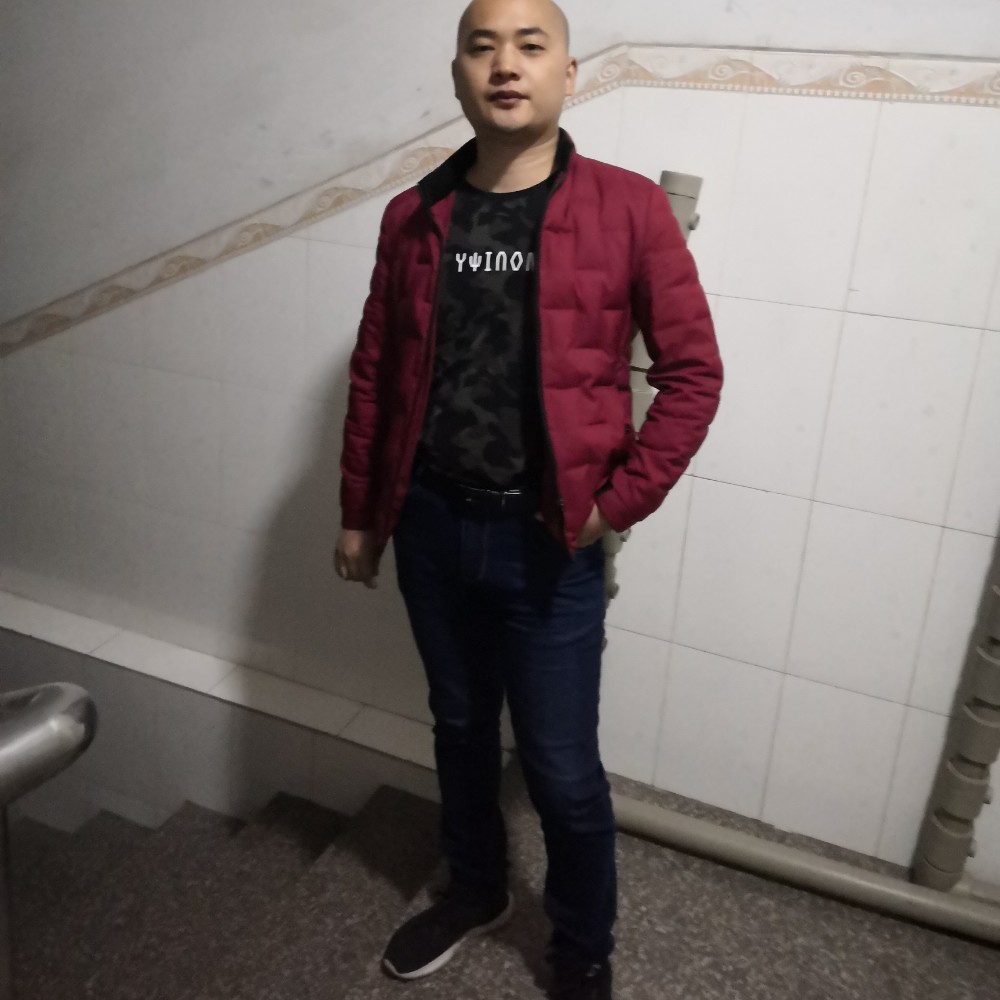 寒冷漫步钢铁侠的照片