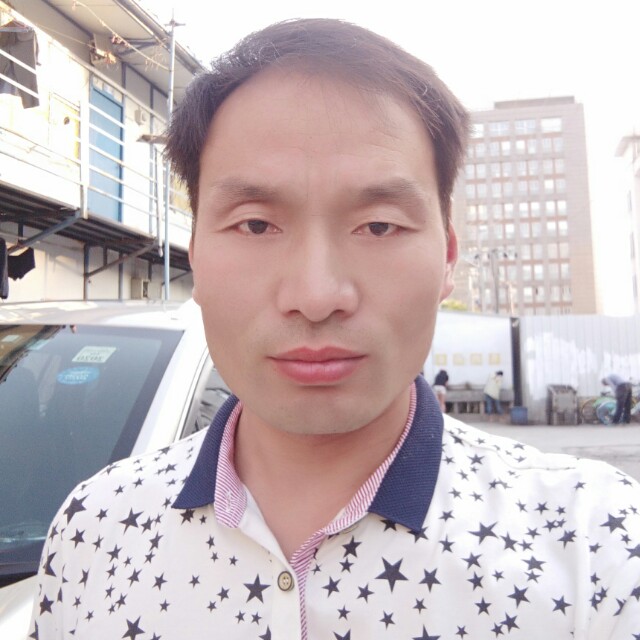 感性蹁跹小蘑菇的照片