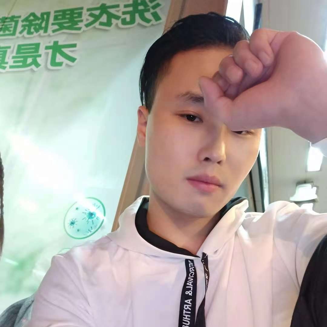 李梓奇的照片