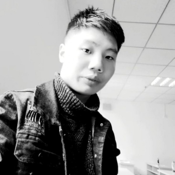 别套路我，小姐姐的照片