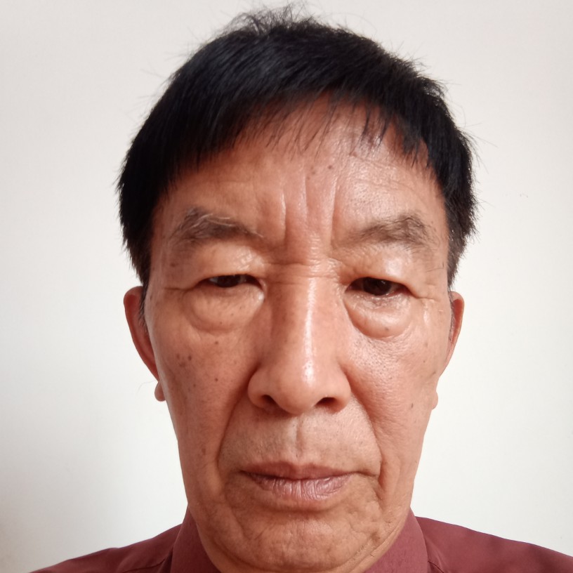 楚新觉的照片