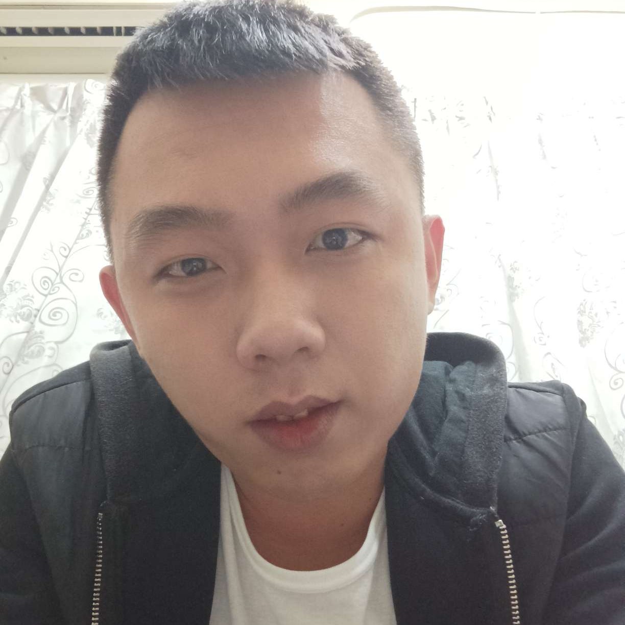 小懒虫保卫单薄的照片