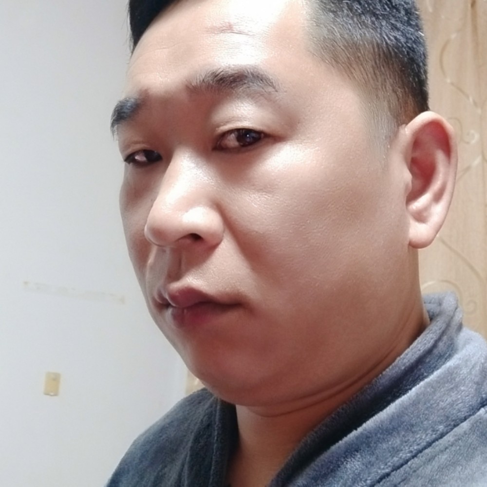 懦弱笑风萧的照片