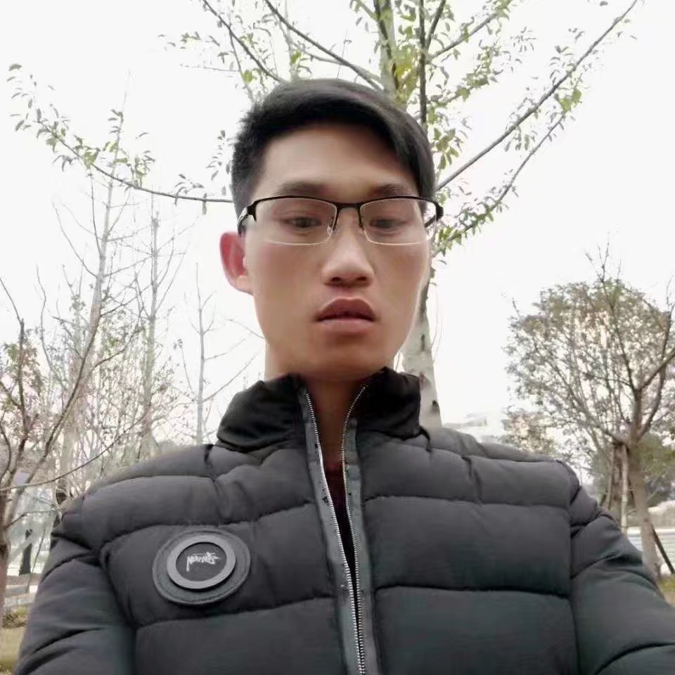身影向文艺的照片