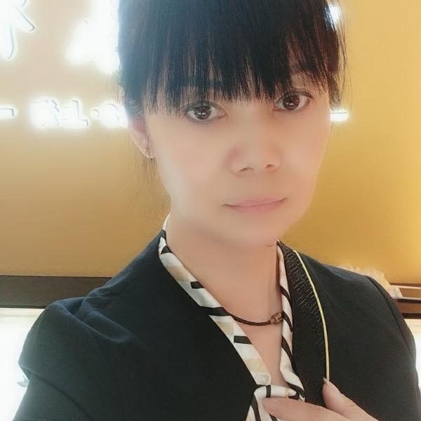 嫣冰的照片