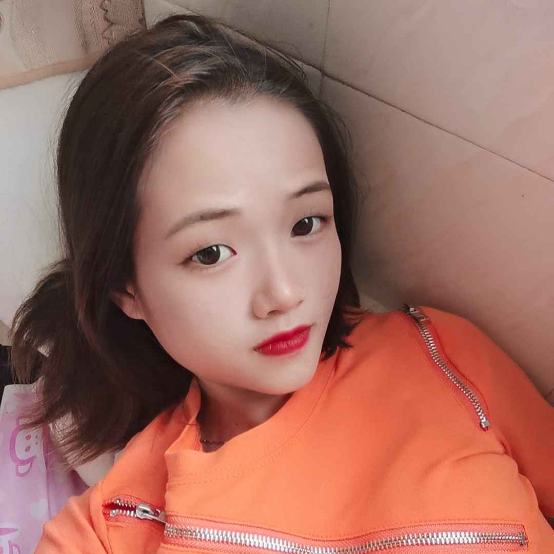 清脆保卫美女的照片