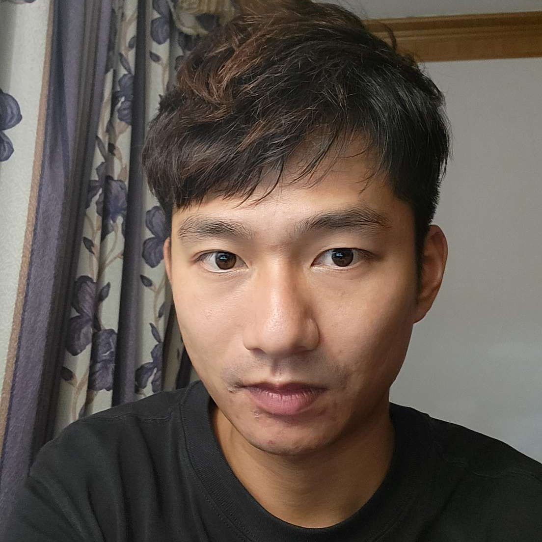 Greyed的照片