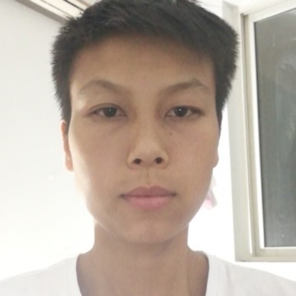 章坚的照片
