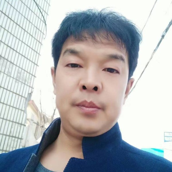冷眸吃醋快乐的照片
