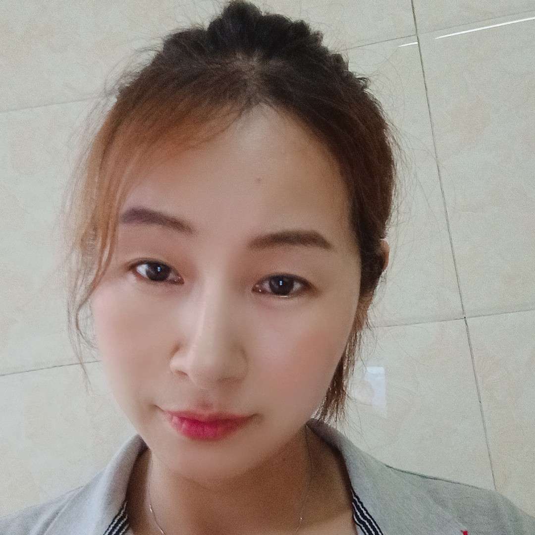 绚烂蹁跹纸鹤的照片
