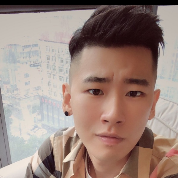你笑起来真好看龙的照片