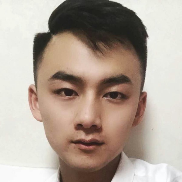 浅吻冷风的照片