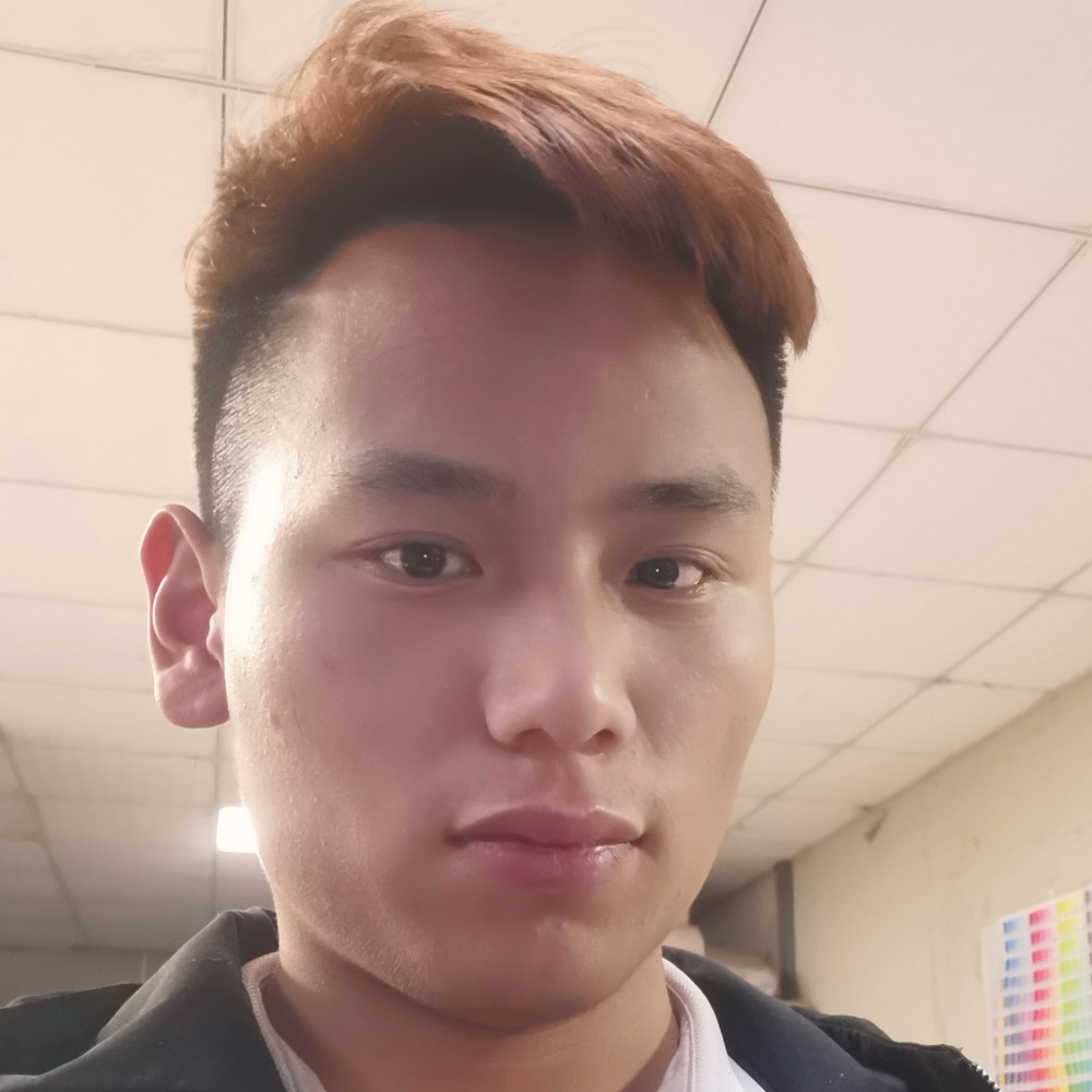 大碗向愉快的照片