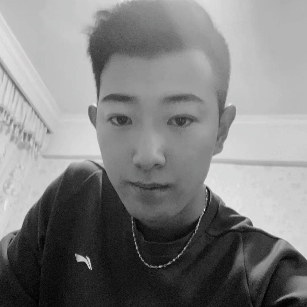 无辜闻大炮的照片