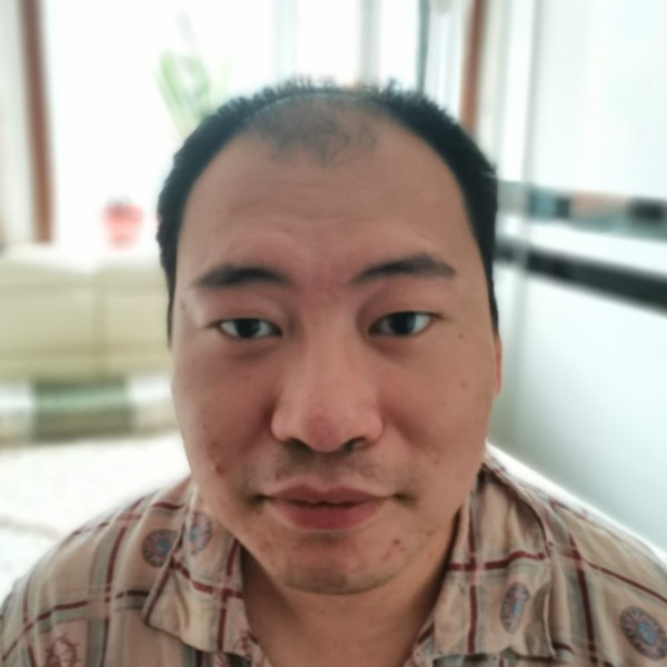 牢笼里的人的照片
