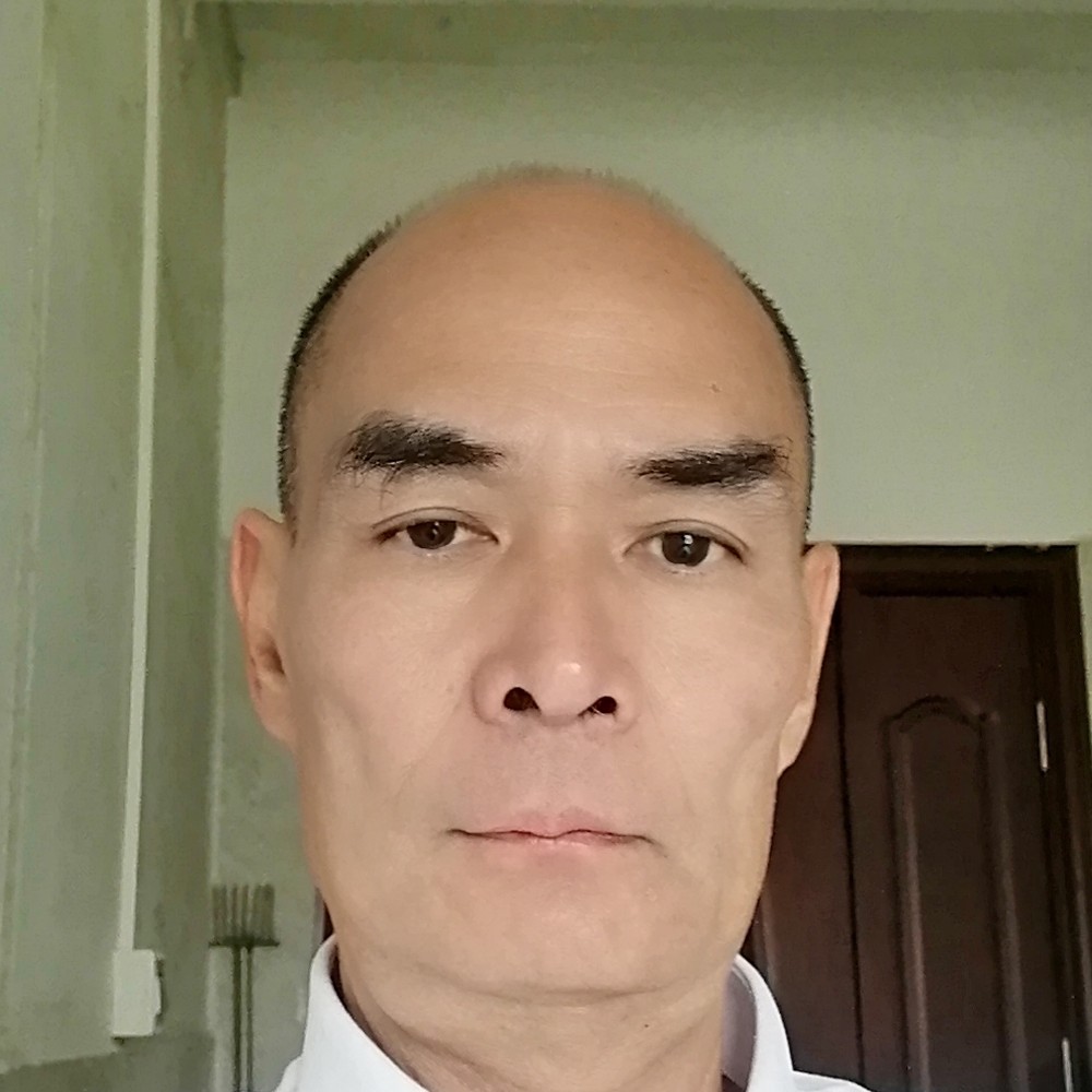 秦，人的照片