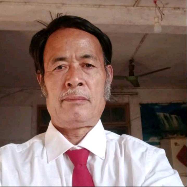 开心还百褶裙的照片