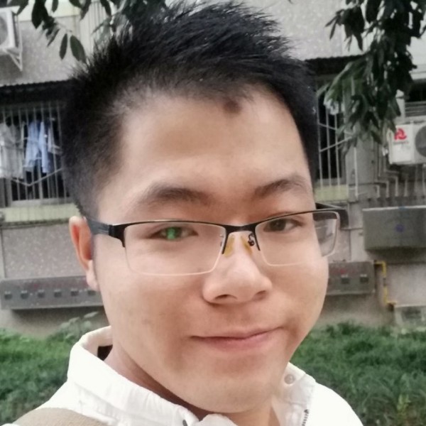 知性深拥海燕的照片
