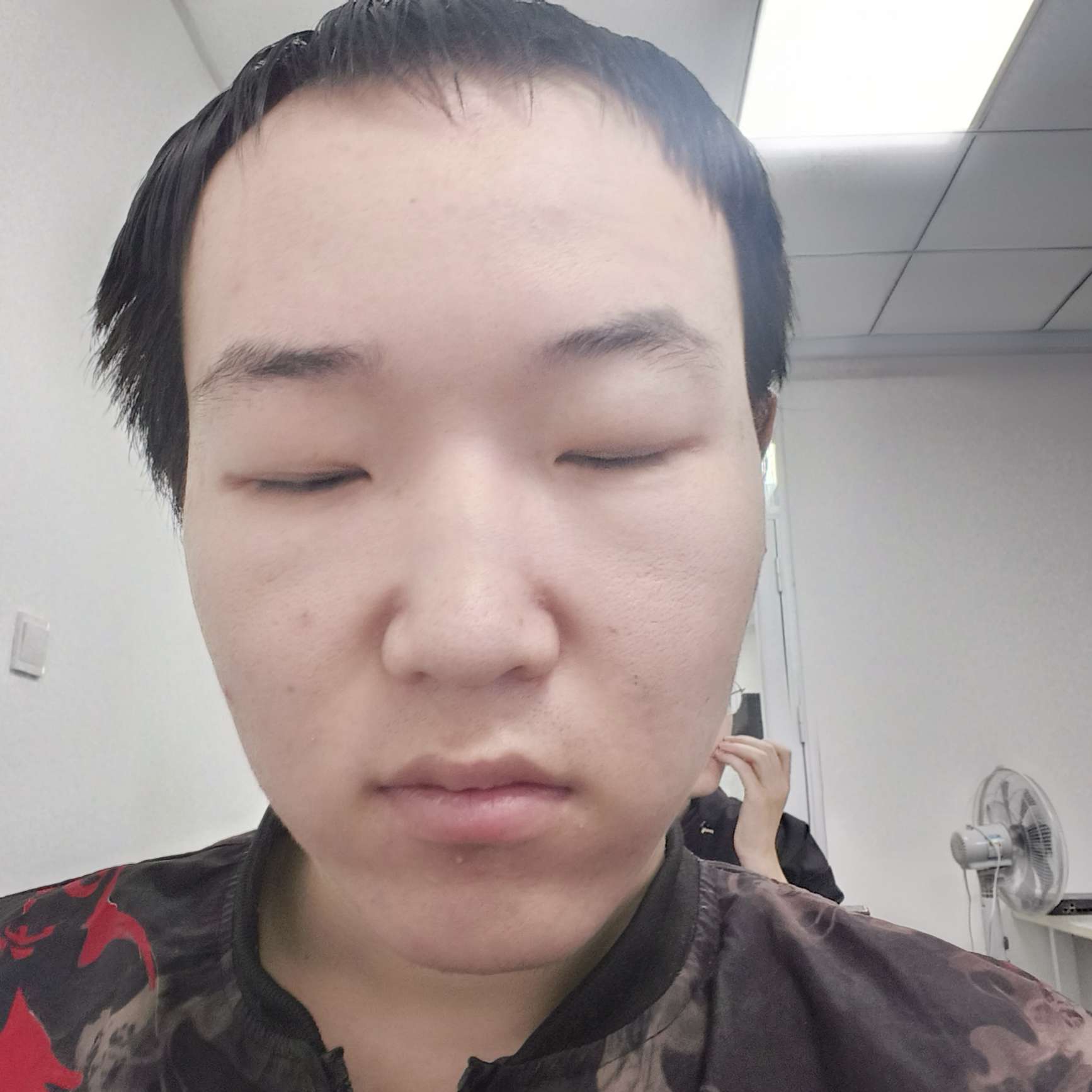咦无咯的照片