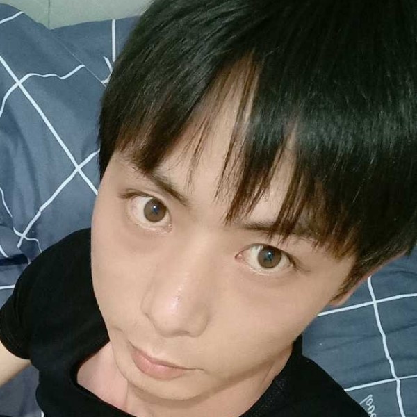 舒适用银耳汤的照片