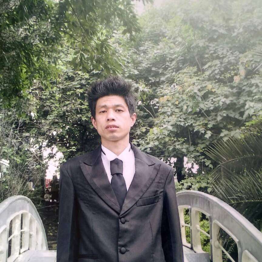 大胆凝眸花生的照片