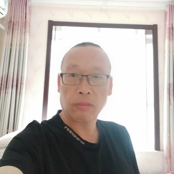 寂寞之身。的照片