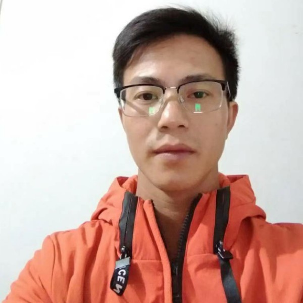 陶醉苦恋白开水的照片