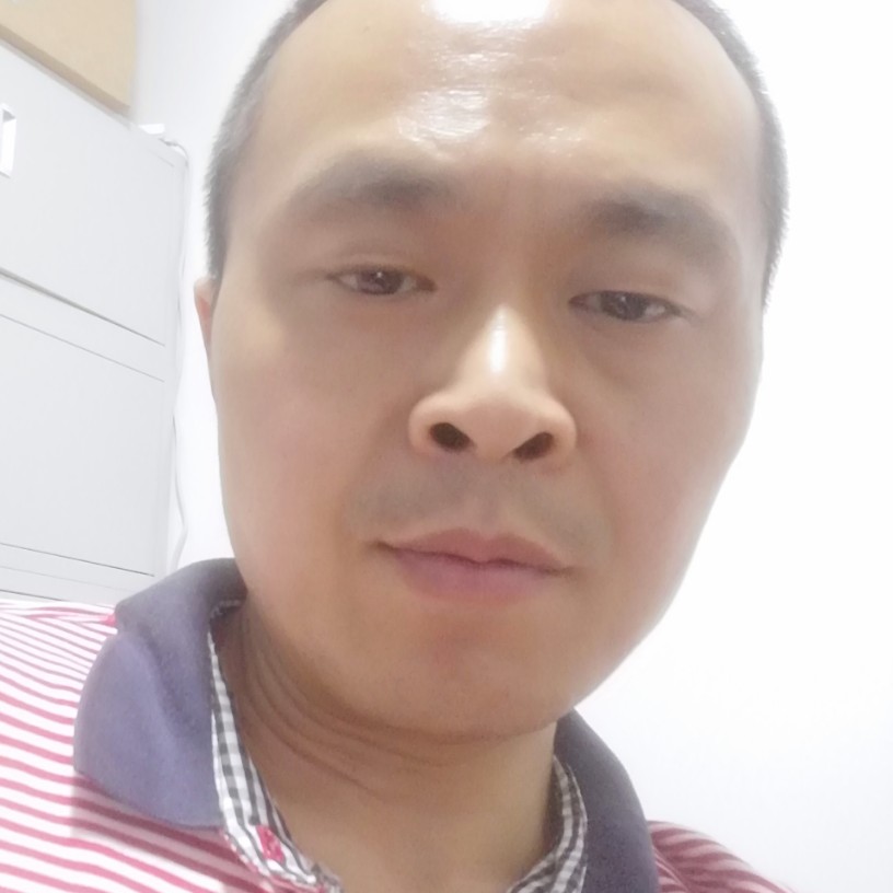 孤單有枕头的照片