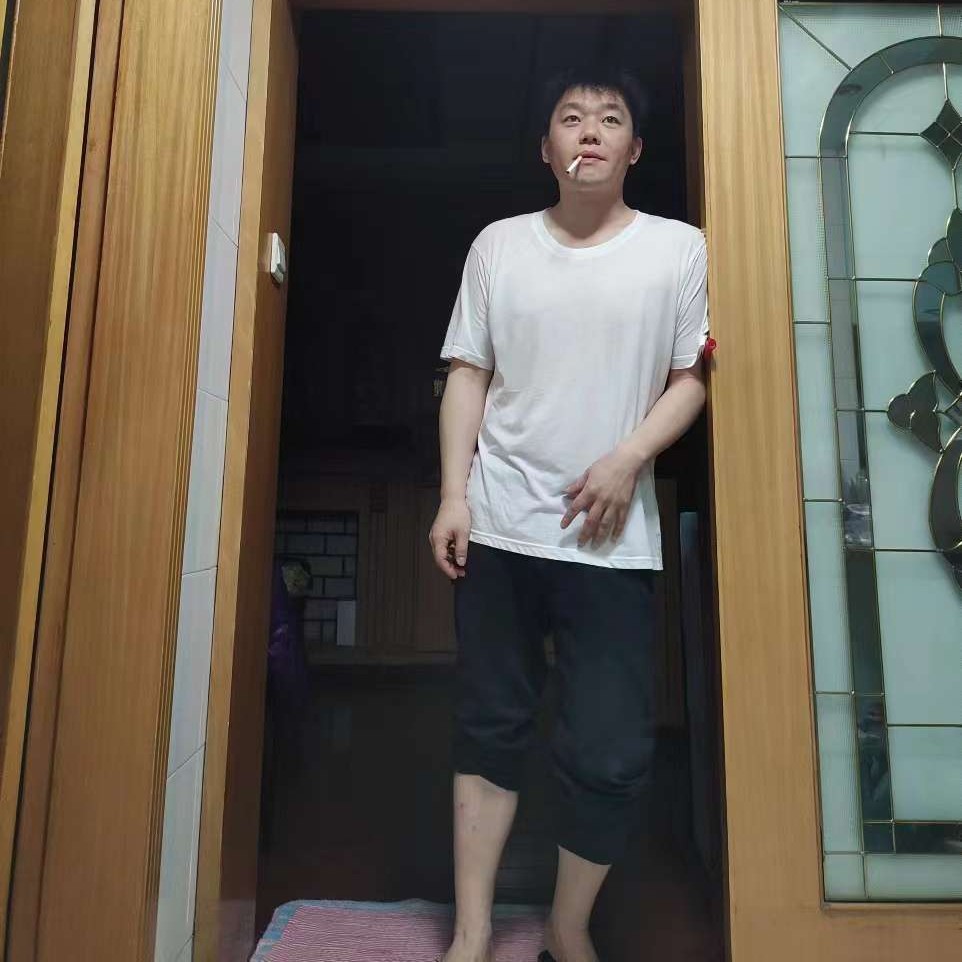 艾鞠茹的照片