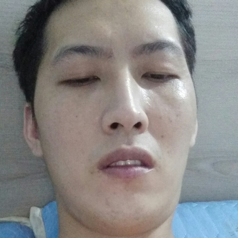 宝贝幸福的照片