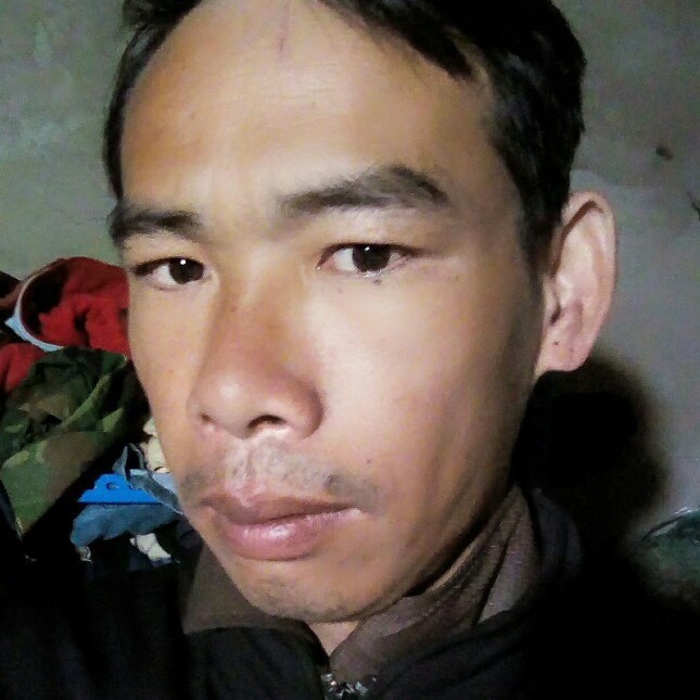 孤独身的照片